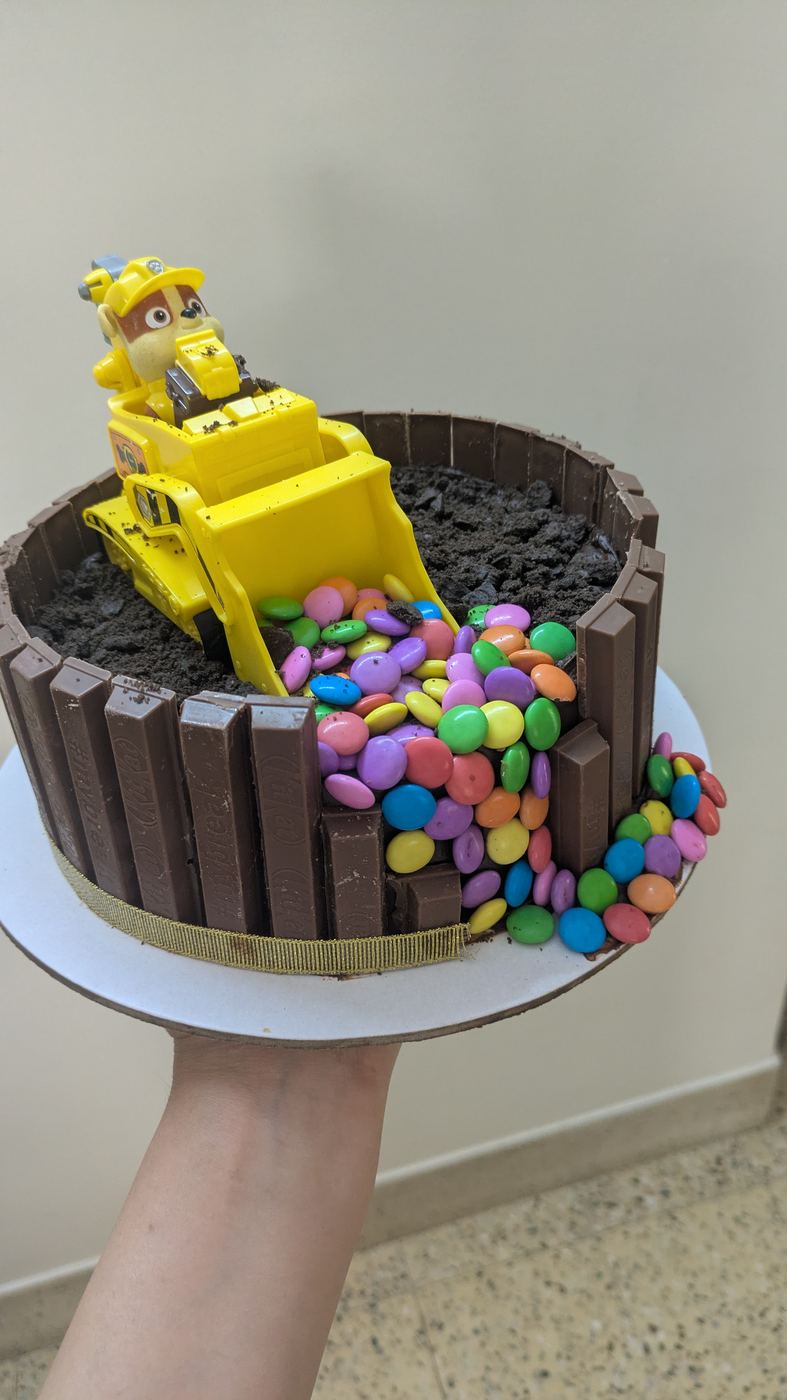 Construction themed kids cake